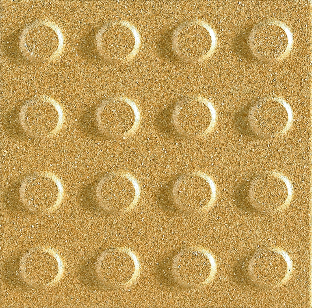 TAK643A